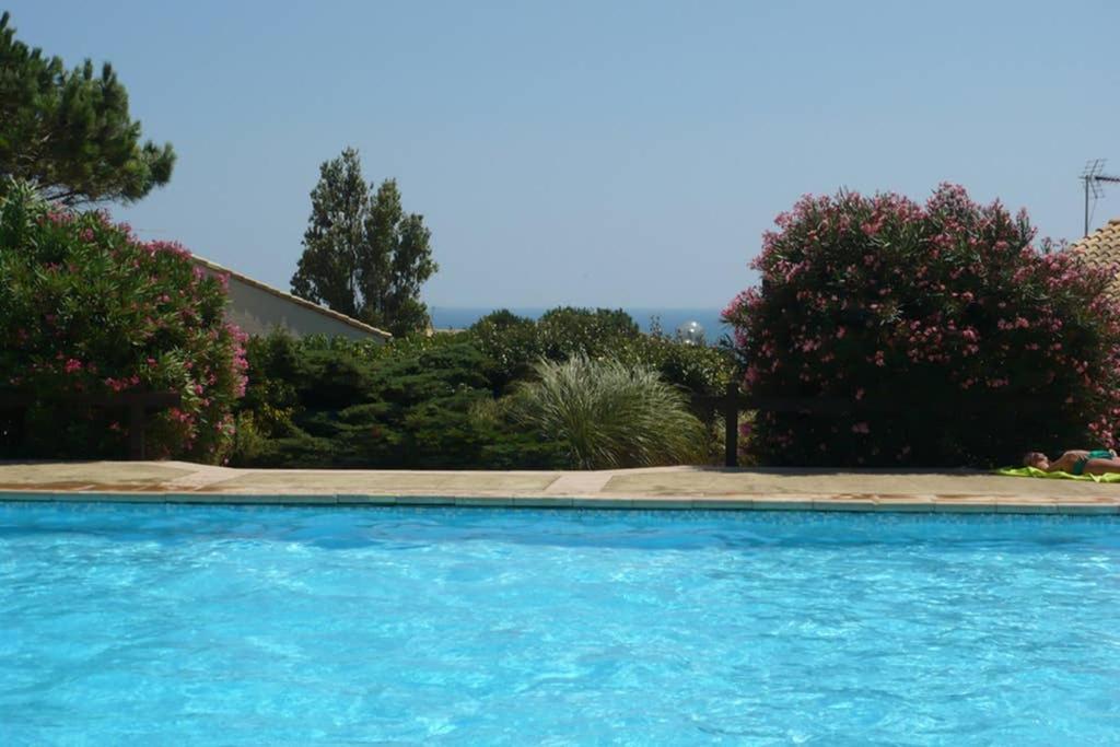 Cros Mer Et Piscine Saint-Pierre-la-Mer  المظهر الخارجي الصورة